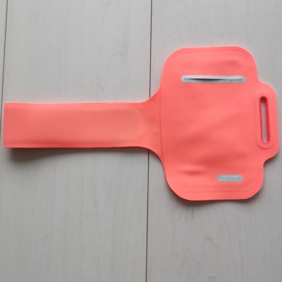 New running armband phone holder - Picture 2 of 3